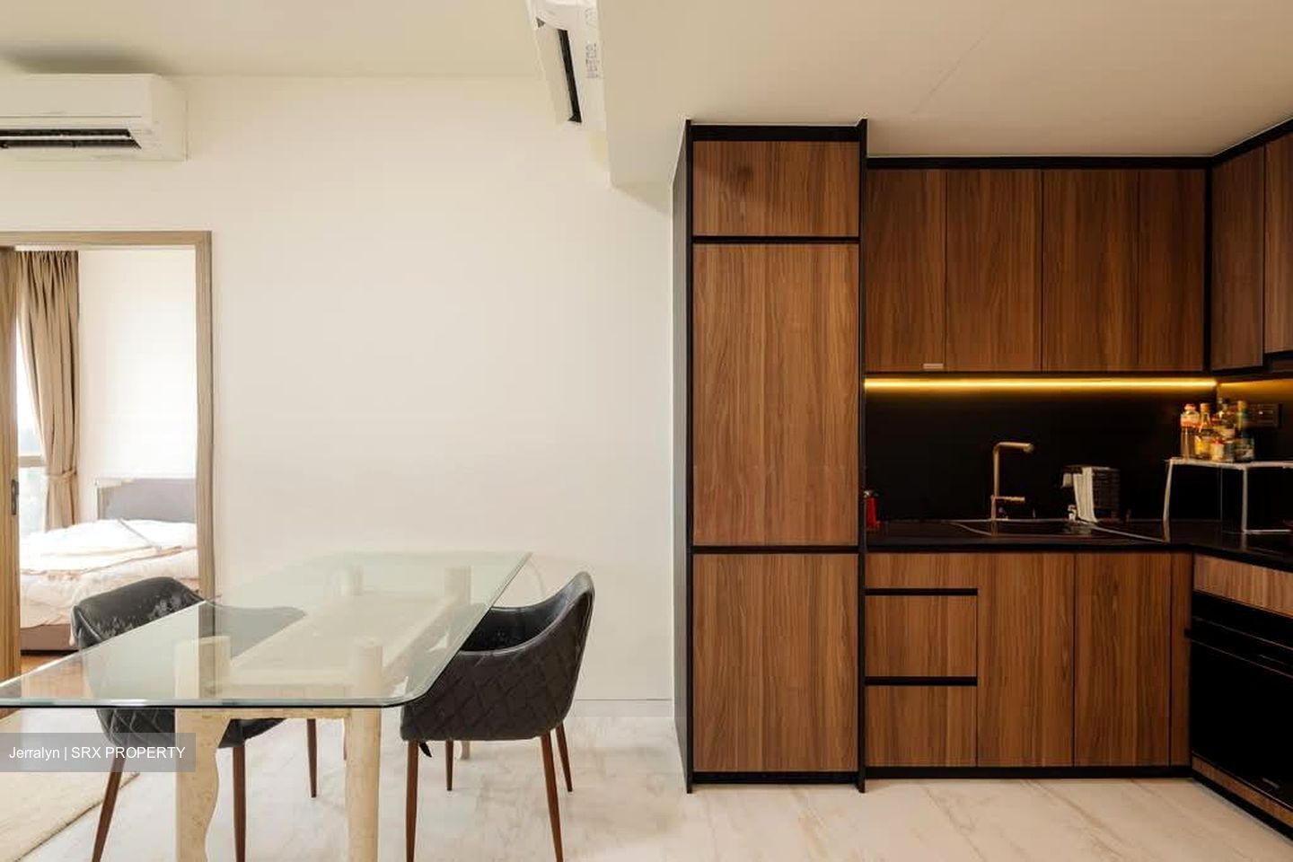 Coastline Residences (D15), Apartment #559203461